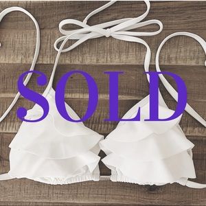 🛑SOLD🛑 White Ruffled Triangle Bikini Top [NEW!]